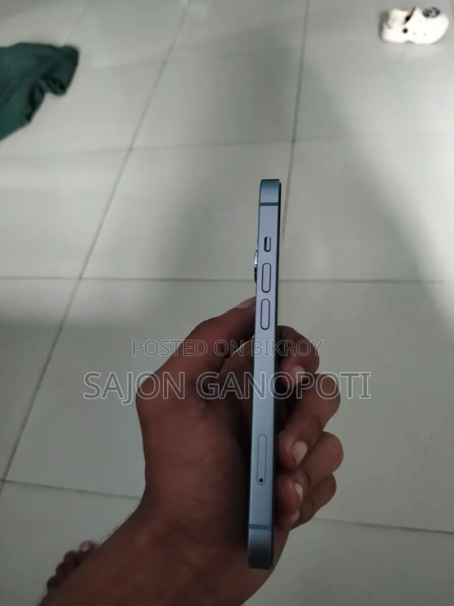 Apple iPhone 14 (Used)