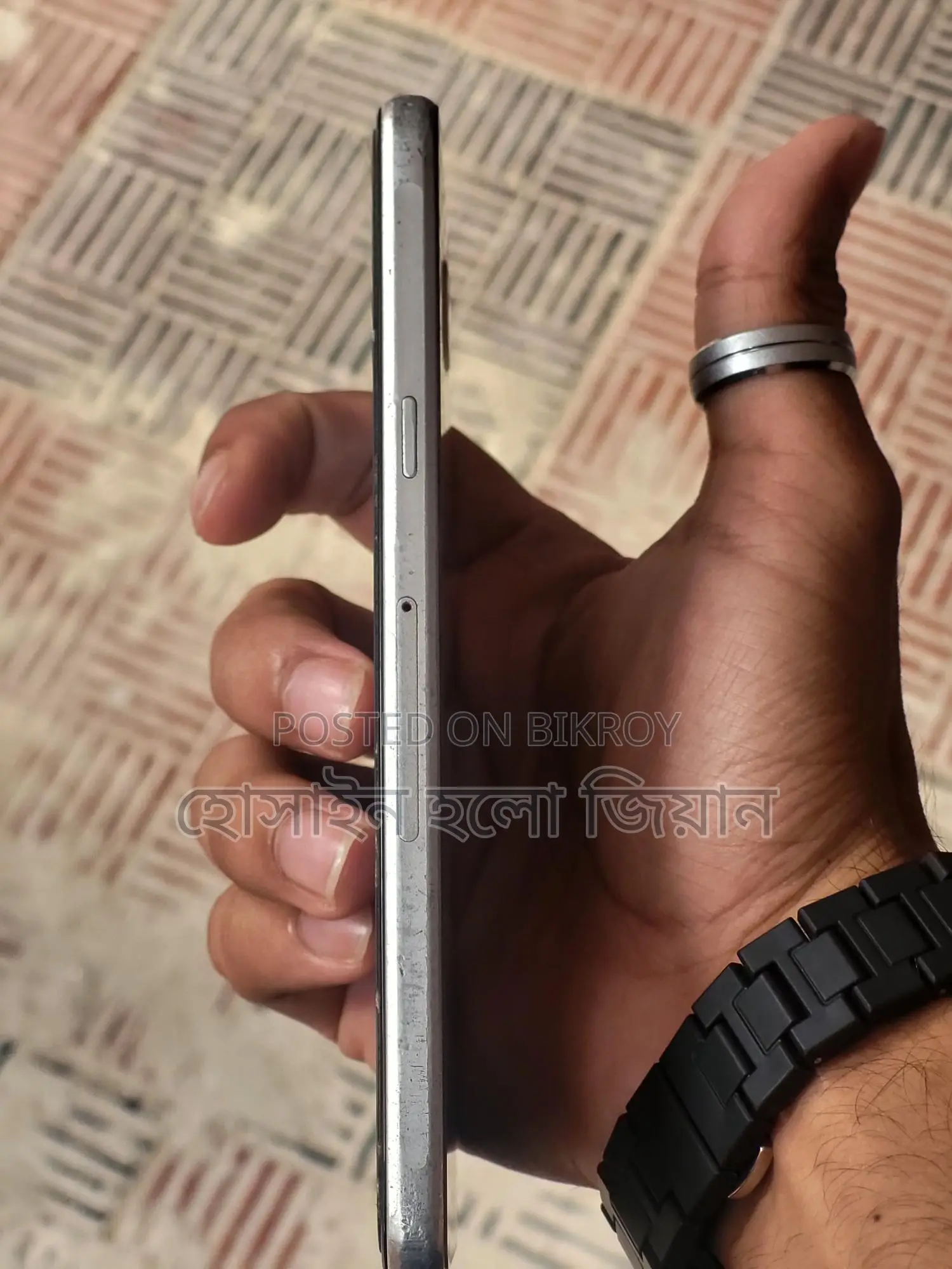 Samsung Galaxy A5 . (Used)