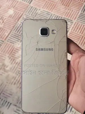 Samsung Galaxy A5 . (Used)