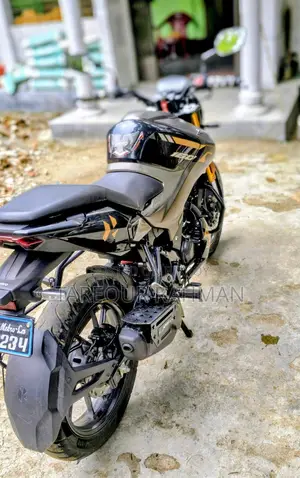 Hero Xtreme 160R . 2025