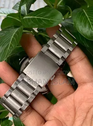 ওয়াটারপ্রুফ ঘড়ি