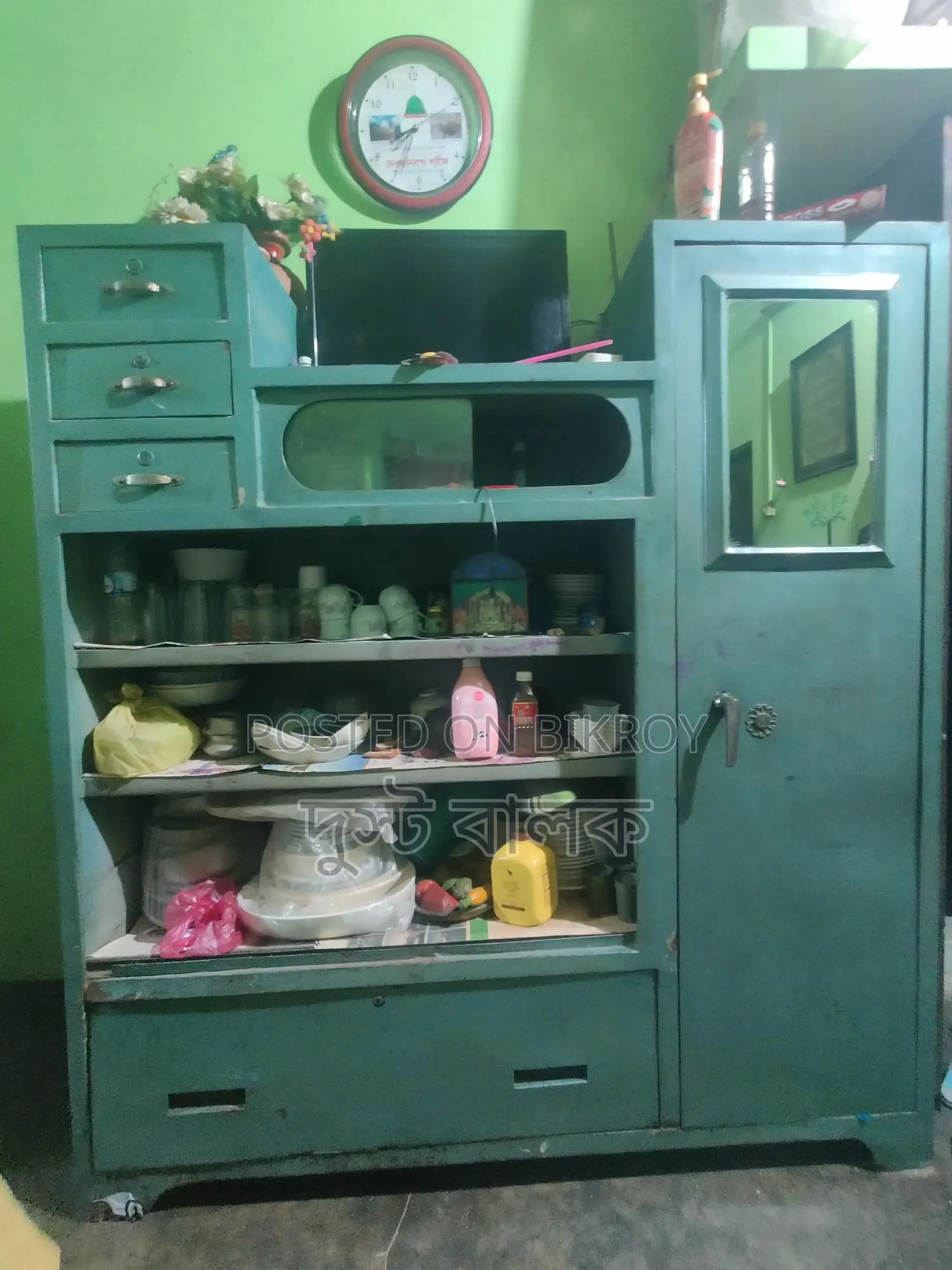 Showcases for Sale