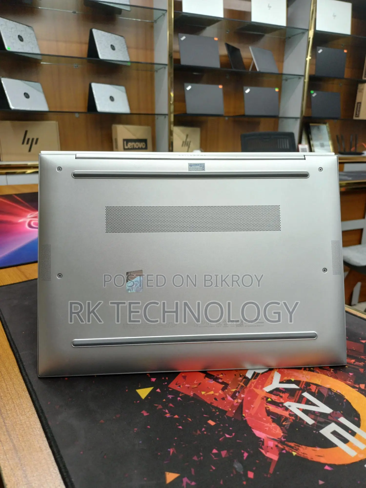 HP Elitebook 840 G11, intel core Ultra-5 135U, 16GB RAM DDR5,512GB SSD