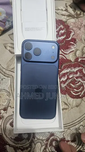 Apple iPhone 17 Pro Max Variant: Hong Kong (Used)