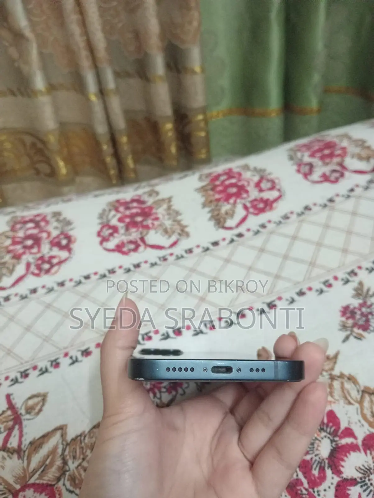 Apple iPhone 13 (Used)
