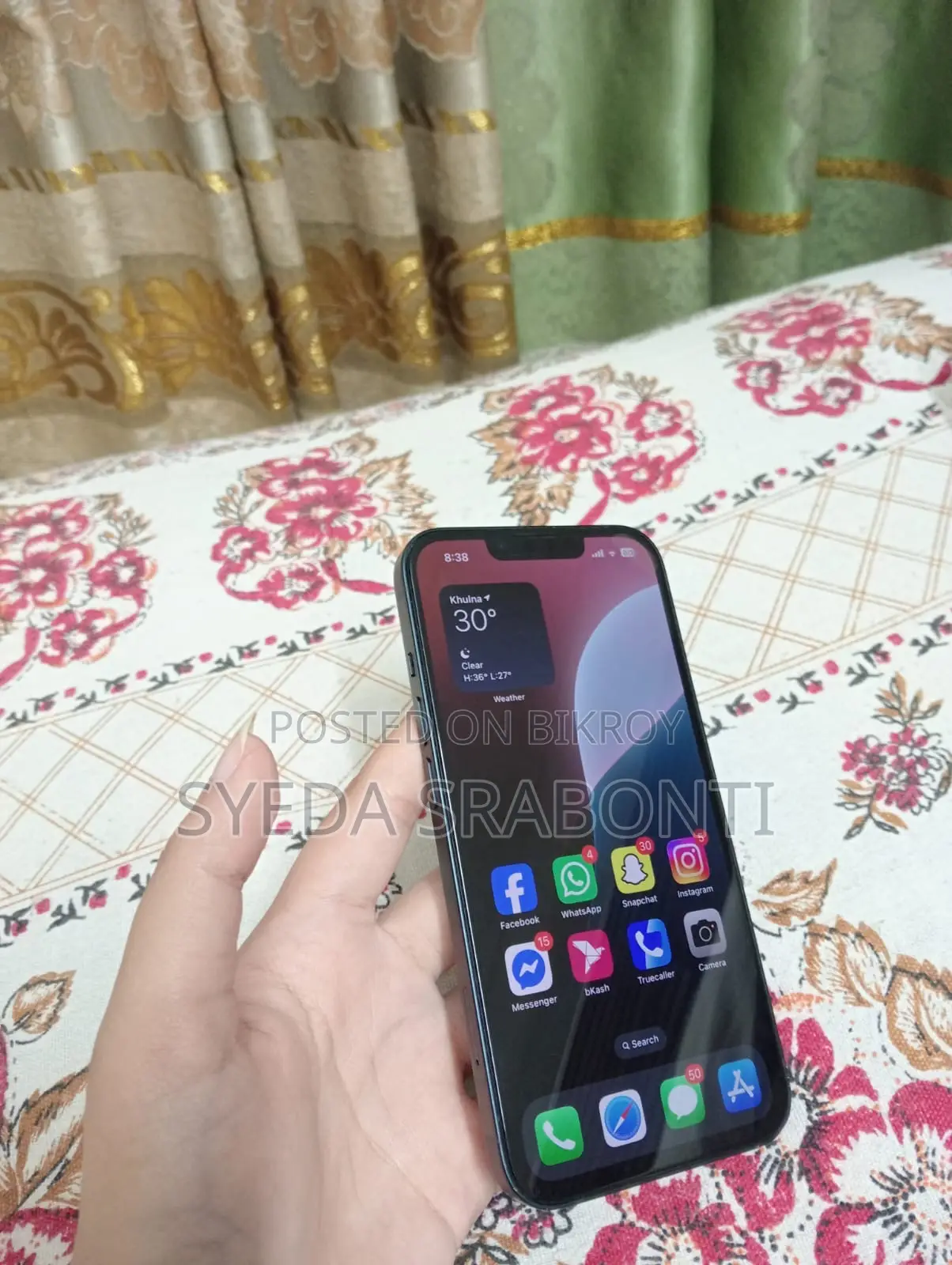 Apple iPhone 13 (Used)