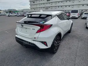 Toyota C-HR SGR Sports Pearl 2020
