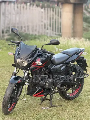 Bajaj Pulsar 150 . 2020
