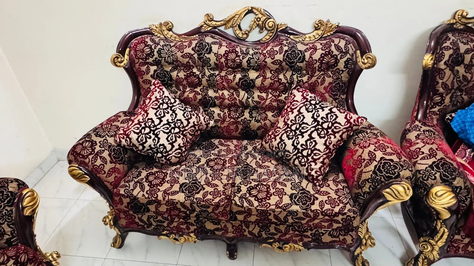 5-Seater Mahogany Wood Sofa