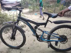 আকিজ ১৪ সিট মাইক্রোবাস পেট্রোল/সিএনজি