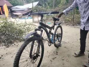আকিজ ১৪ সিট মাইক্রোবাস পেট্রোল/সিএনজি