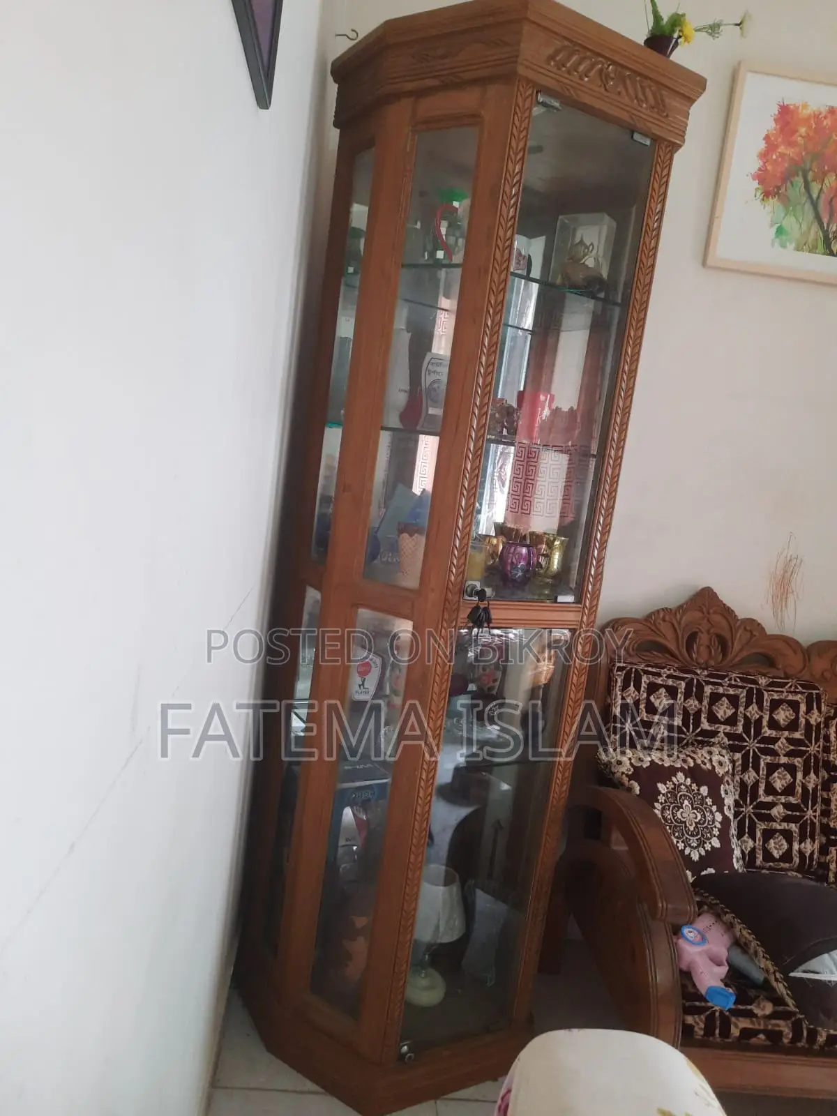 সেগুন কাঠের তৈরি মজবুত ও আধুনিক কর্ণার সেল্ফ বিক্রি হবে