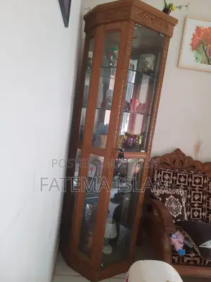 সেগুন কাঠের তৈরি মজবুত ও আধুনিক কর্ণার সেল্ফ বিক্রি হবে
