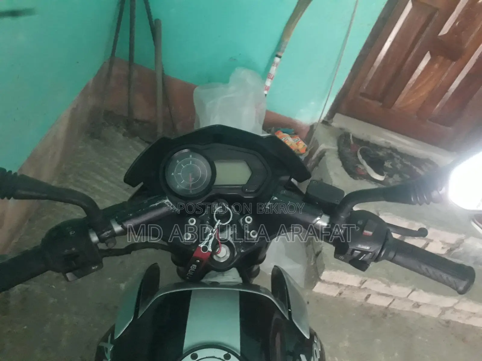 Bajaj Pulsar 135 . 2012