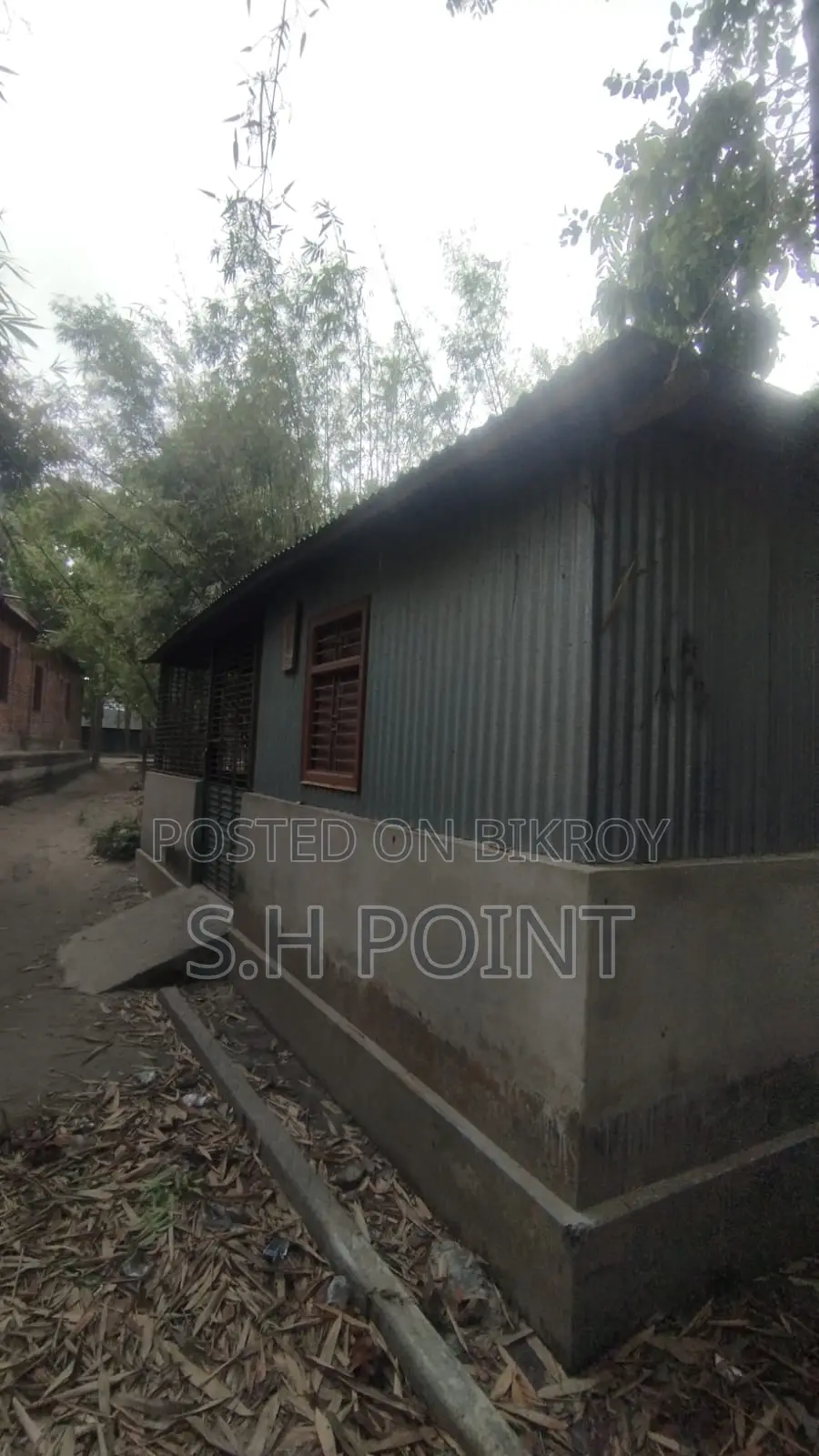 Land with House in Sirajganj City at 5.5 Lakh per Decimal