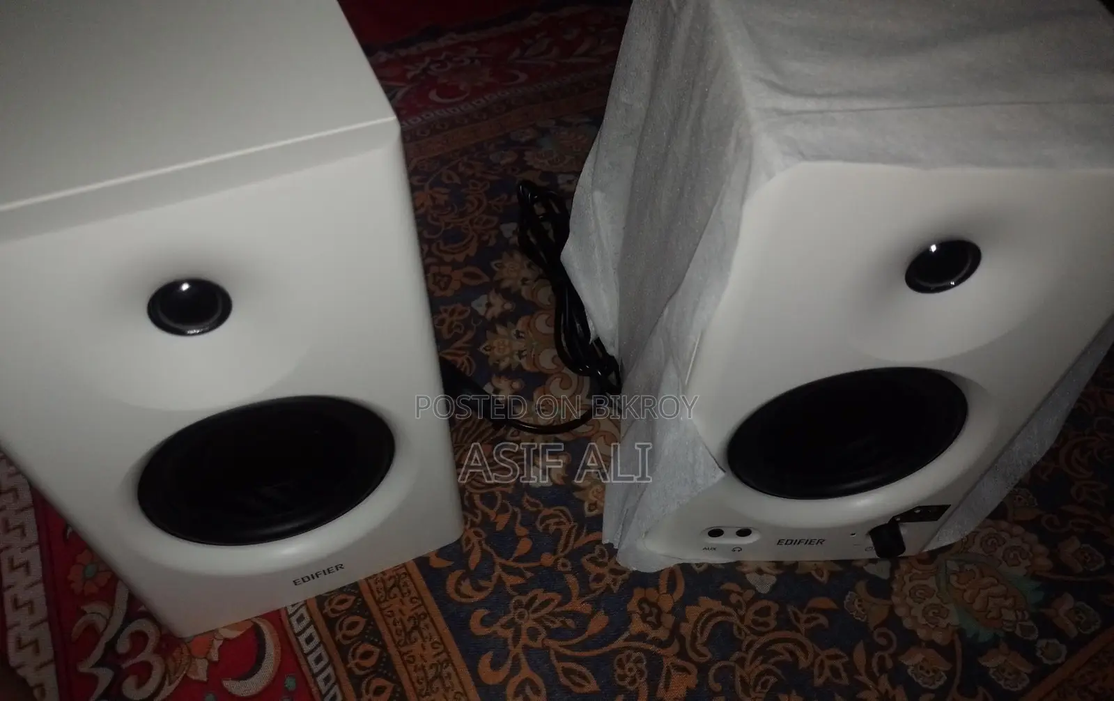Edifier MR4 Active Near-field Monitor Speaker 2.0