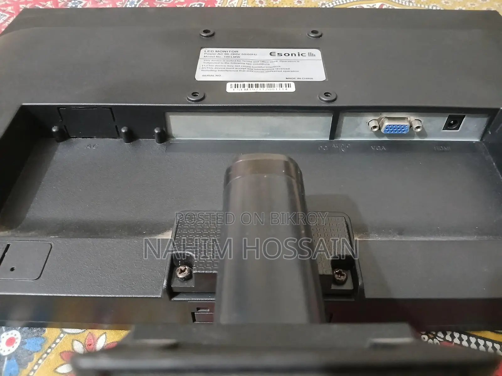 Esonic 19 Inche Monitor