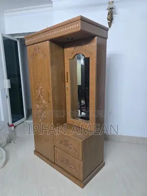 কানাডিয়ান বোর্ডের ড্রেসিং টেবিল লাইটসহ
