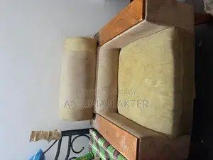 ব্যবহৃত সোফা সেট
