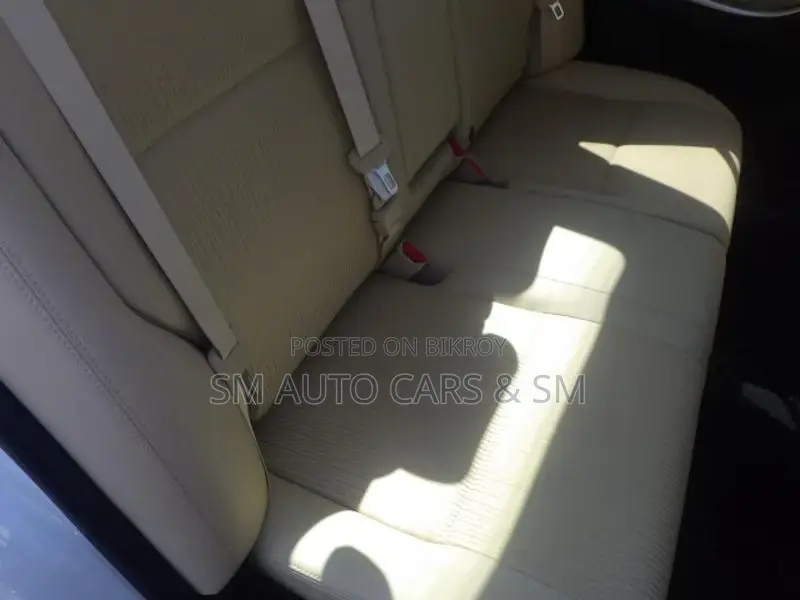 Toyota Premio FEX Pearl Color 2020