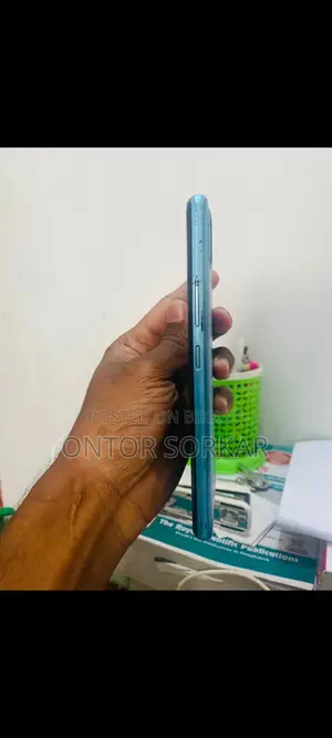 Realme C21Y . (Used)