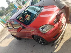 Toyota Vitz . 2004