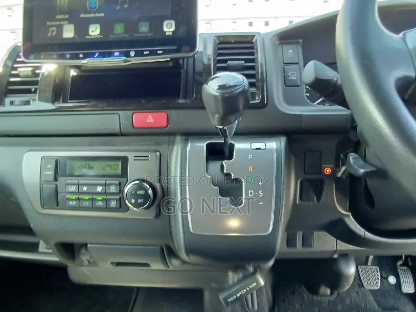 Toyota Hiace SGL Dark Prime (II) 2022