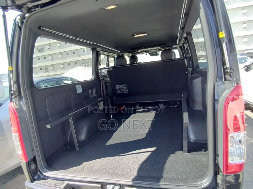 Toyota Hiace SGL Dark Prime (II) 2022