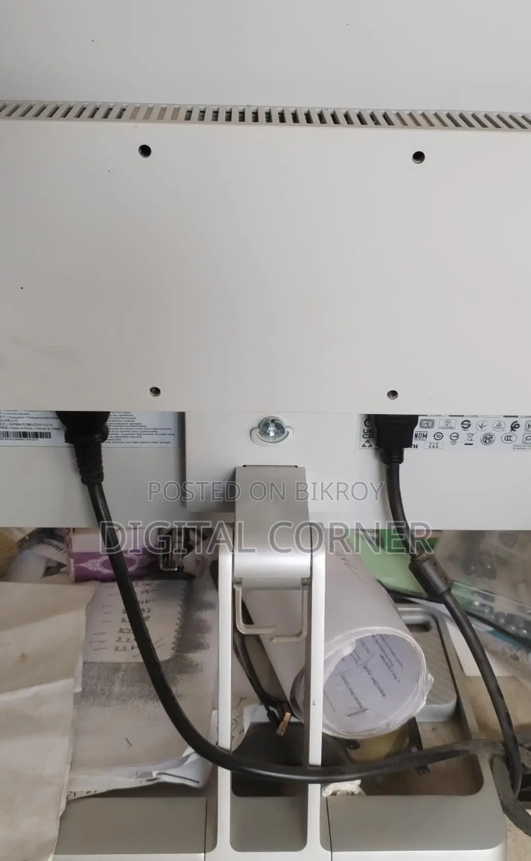 Lenovo 22-inch IPS Monitor