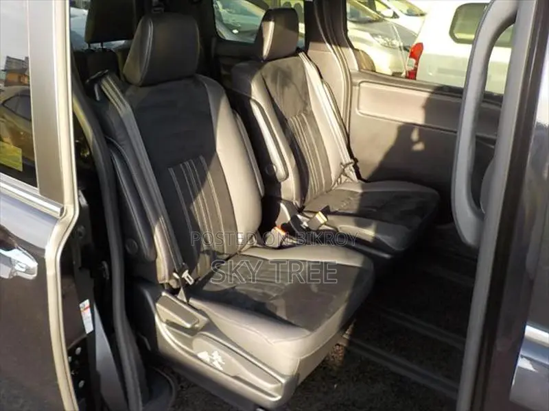 Toyota Esquire Gi Premium Package 2021