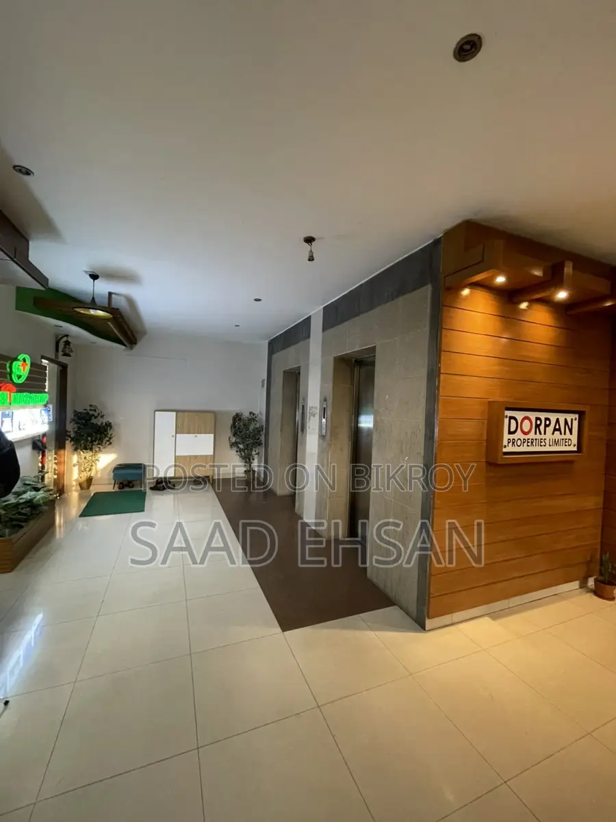 Office To-let | 1780 Sqft Sector -13 Opposite Of Zamzam Tower