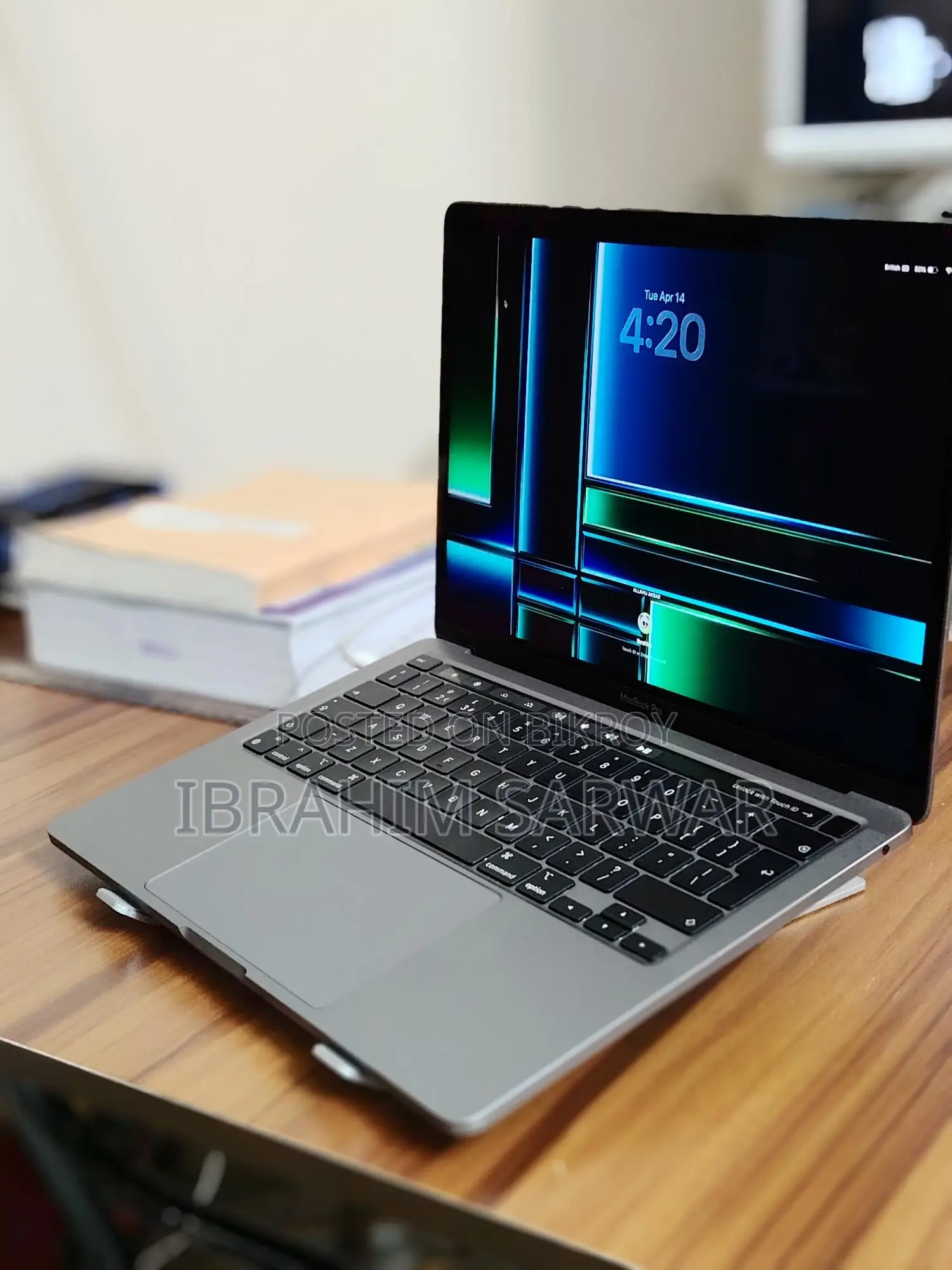 Macbook Pro M1 (All okay)