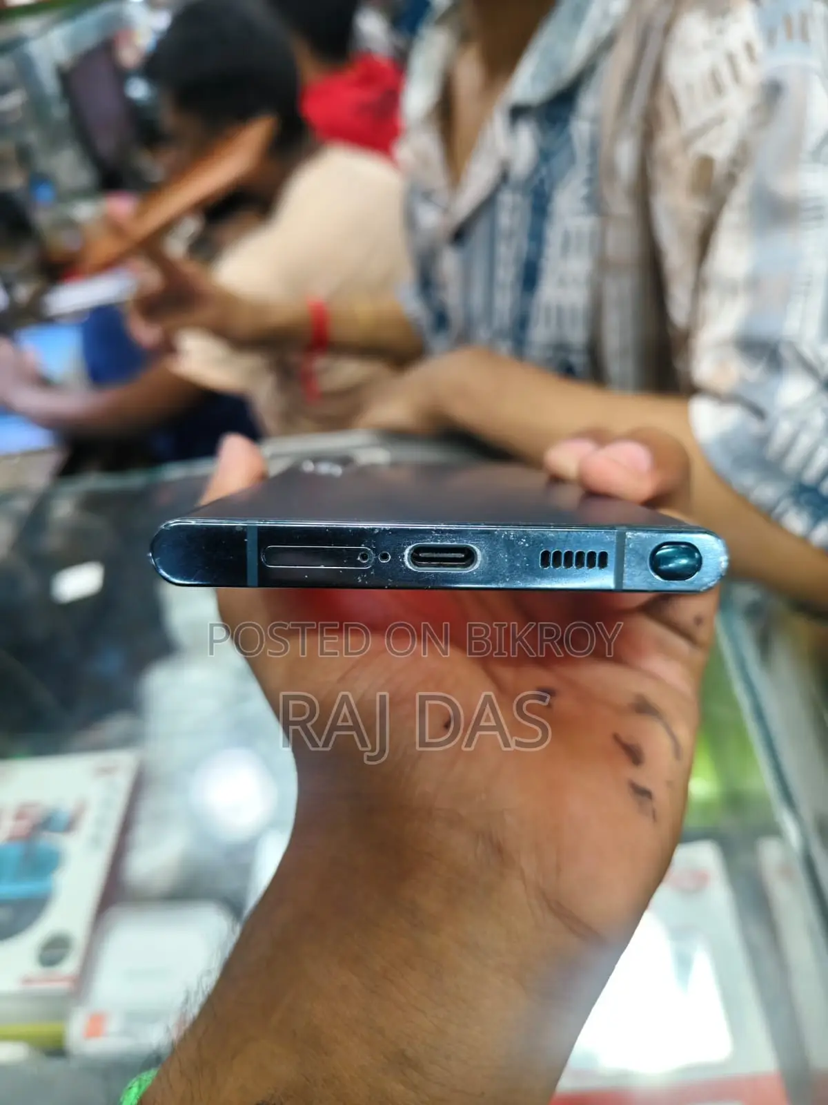 Samsung Galaxy S22 Ultra . (Used)