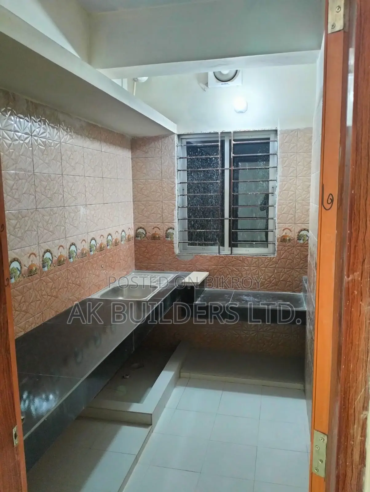 1270 sq. ft. flat for sale on corner plot @ Pallabi
