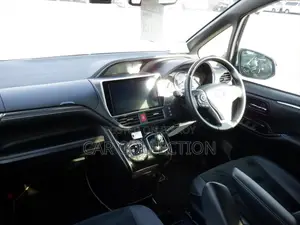 Toyota Esquire Gi Premium 2021
