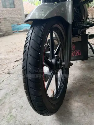 TVS Stryker . 2021