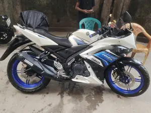 Yamaha R15 S 2015