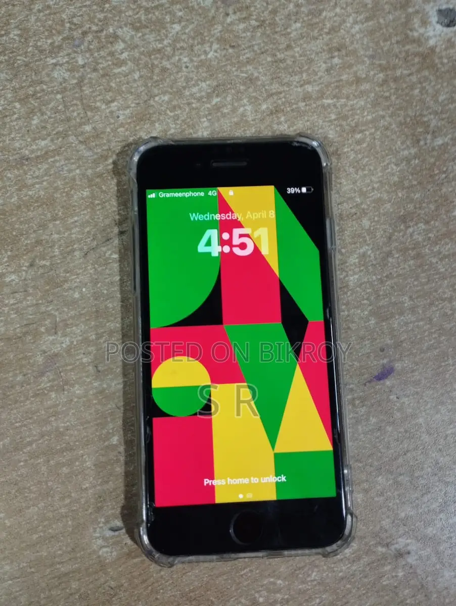 Apple iPhone 8 (Used)