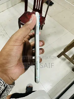 Apple iPhone 11 (Used)