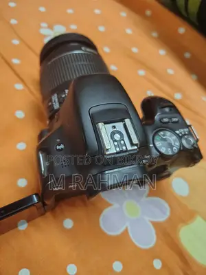 Canon Eos 200d with 18-55mm Lens