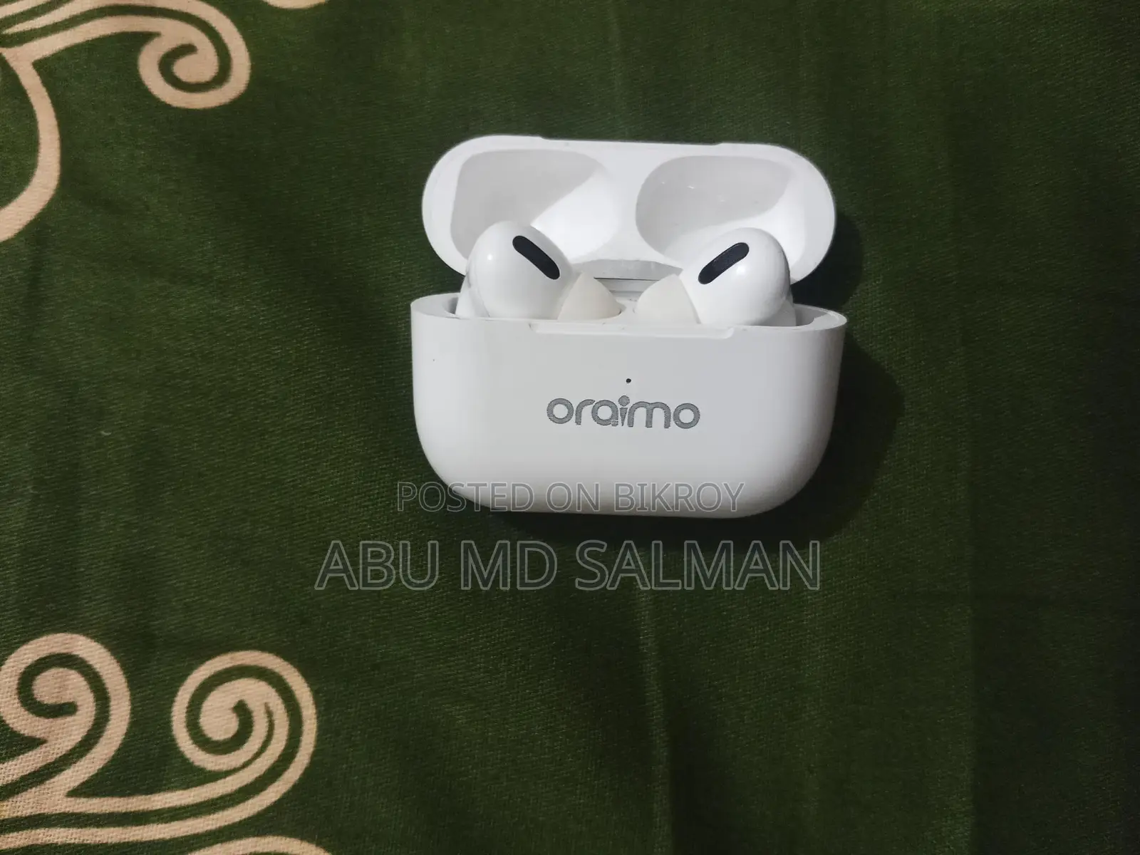 True Wireless Earbuds