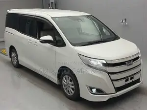 Toyota Noah Hybrid G Pearl 2021
