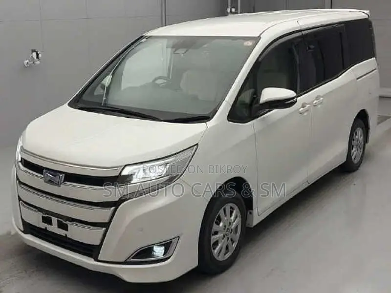 Toyota Noah Hybrid G Pearl 2021