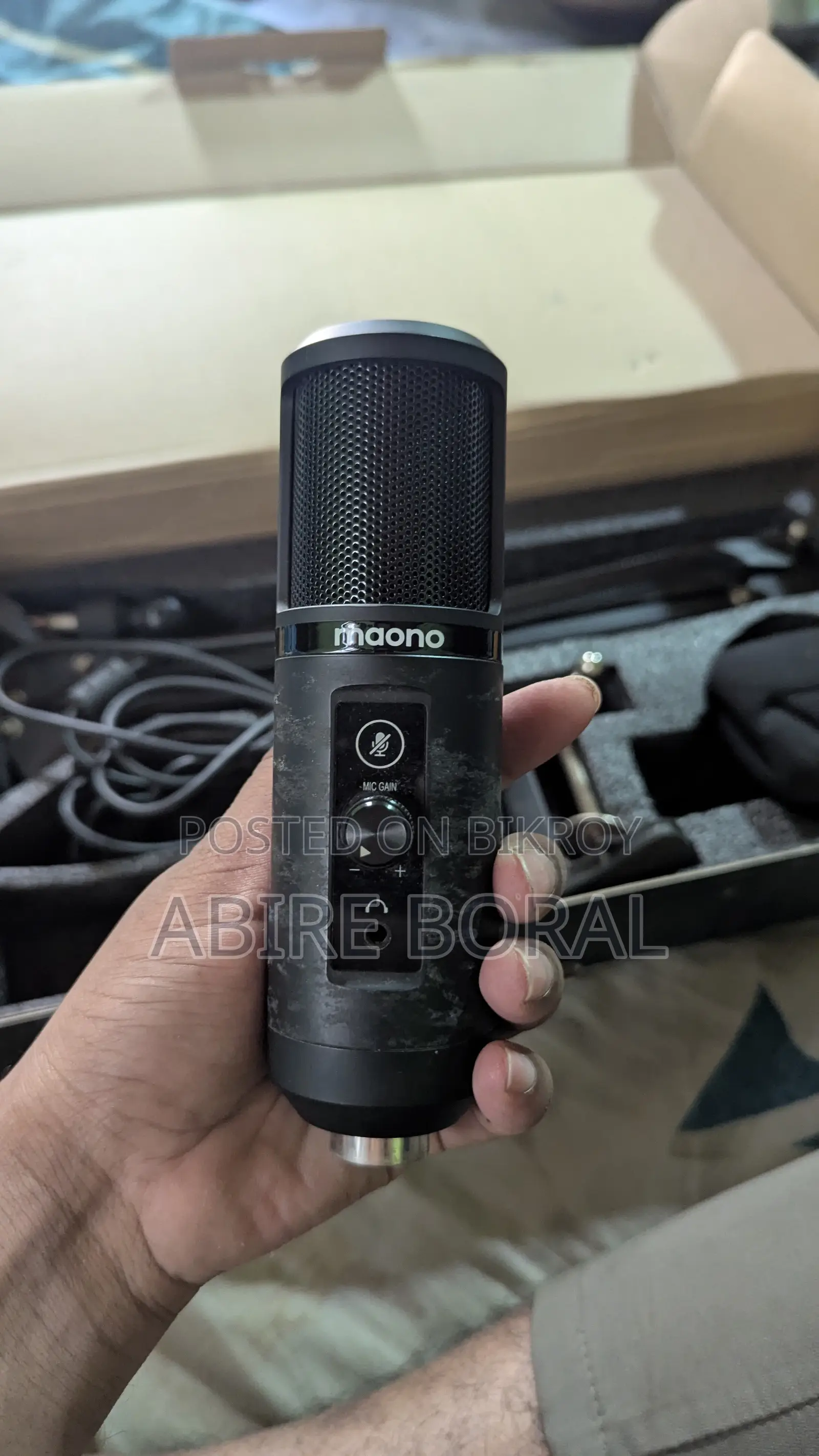 Maono Microphone for sale, Model: AU-PM422
