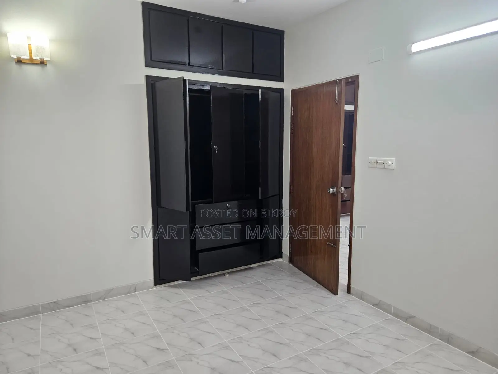 Apartment for Gulshan – Lake View | Spacious Foreigners Preferred