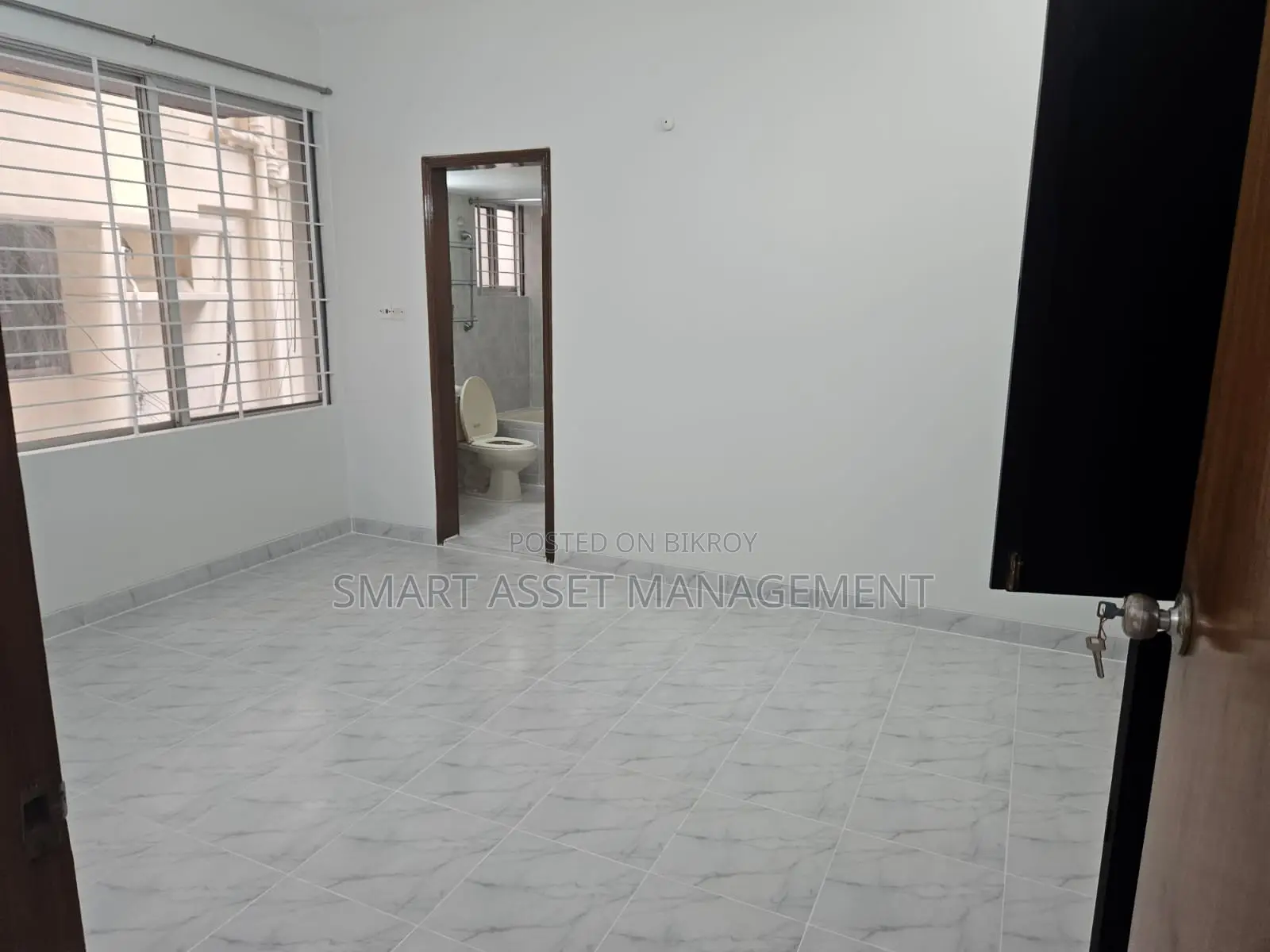Apartment for Gulshan – Lake View | Spacious Foreigners Preferred