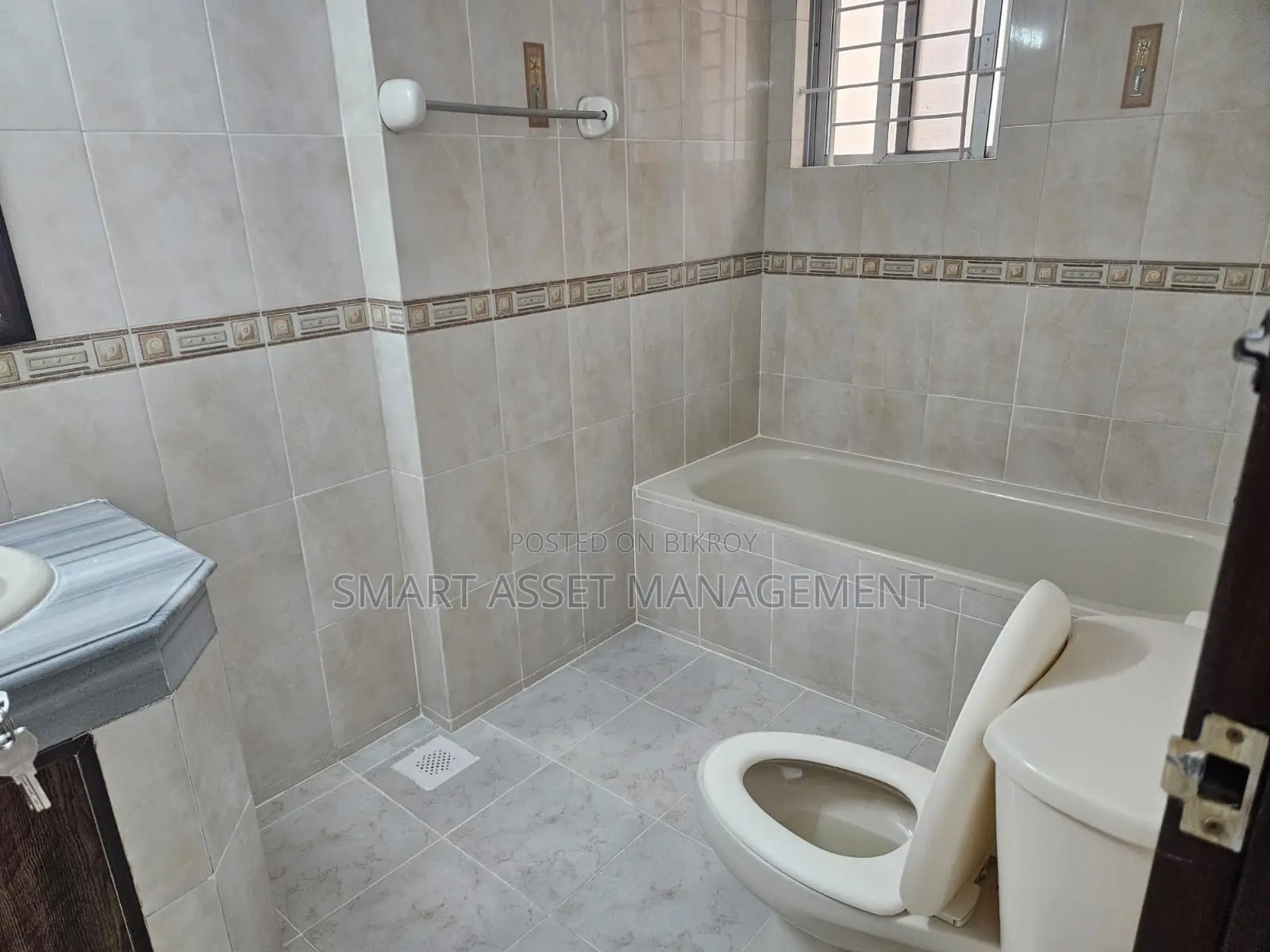 Apartment for Gulshan – Lake View | Spacious Foreigners Preferred