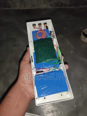 mini ups