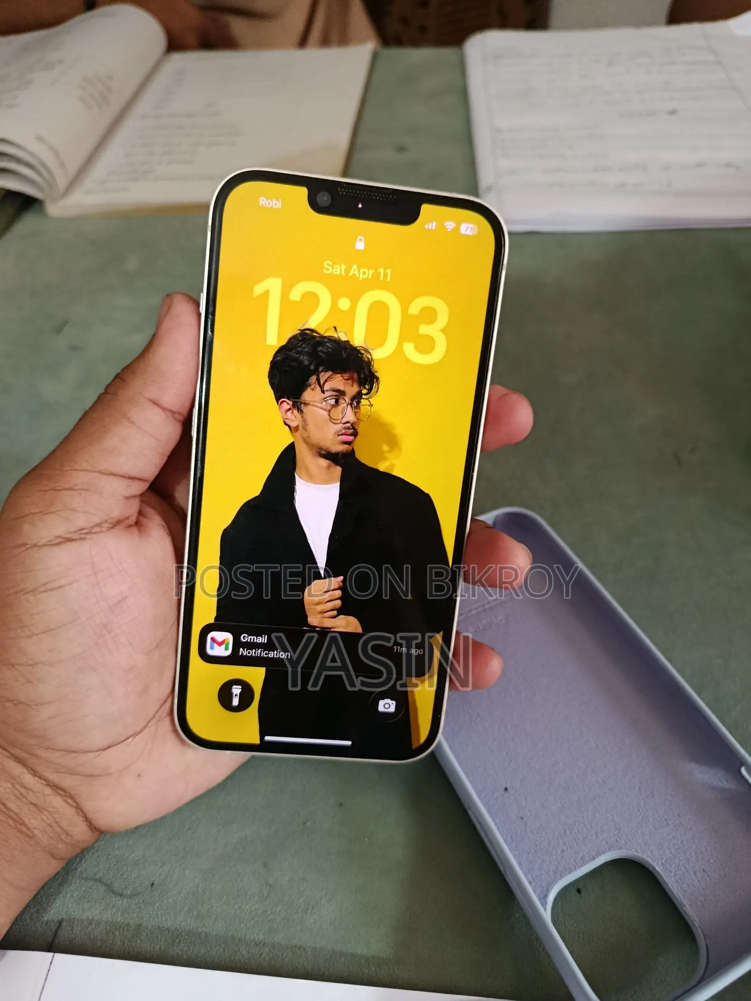 Apple iPhone 13 best (Used)
