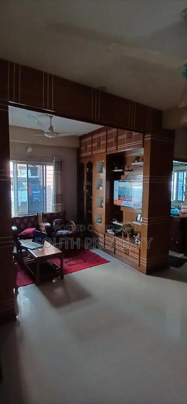 খিলগাঁও এ ব্লকে ১২৫০ বর্গফুটের রেডি ফ্ল্যাট বিক্রয়